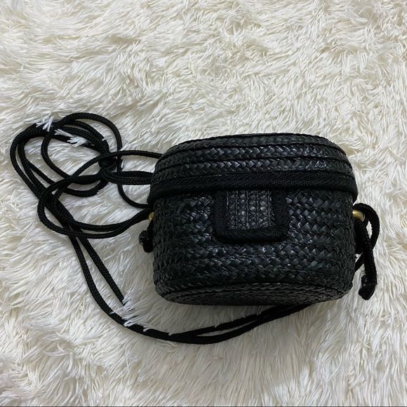 Handbags - ❀ Woven Cross bag ❀